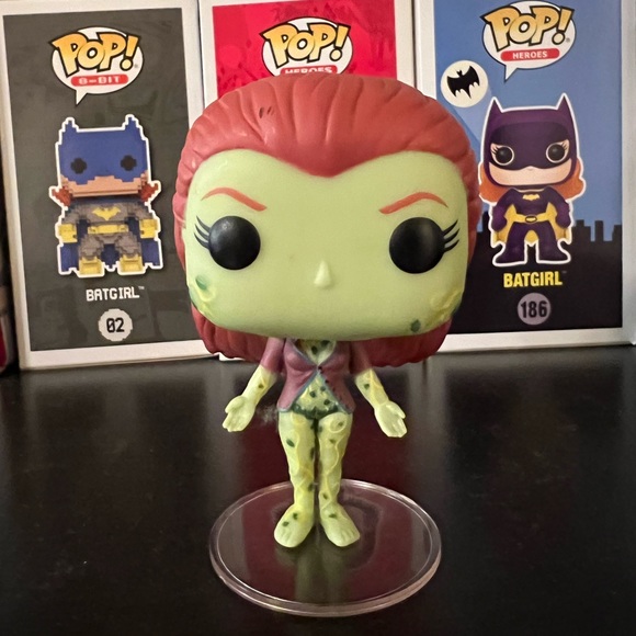(LOOSE, No Box) Poison Ivy Arkham Asylum Funko Pop #55